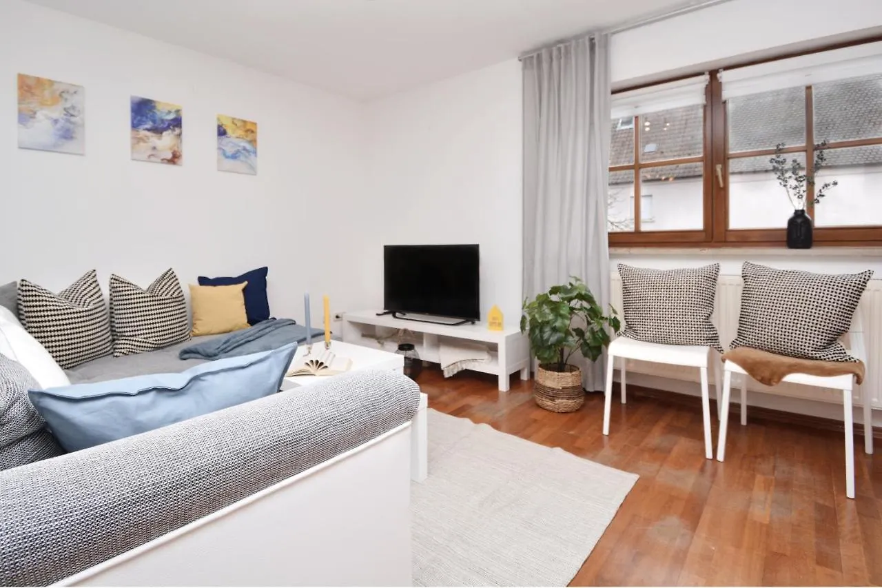 Nue11-Ri Apartment In Zirndorf Germany