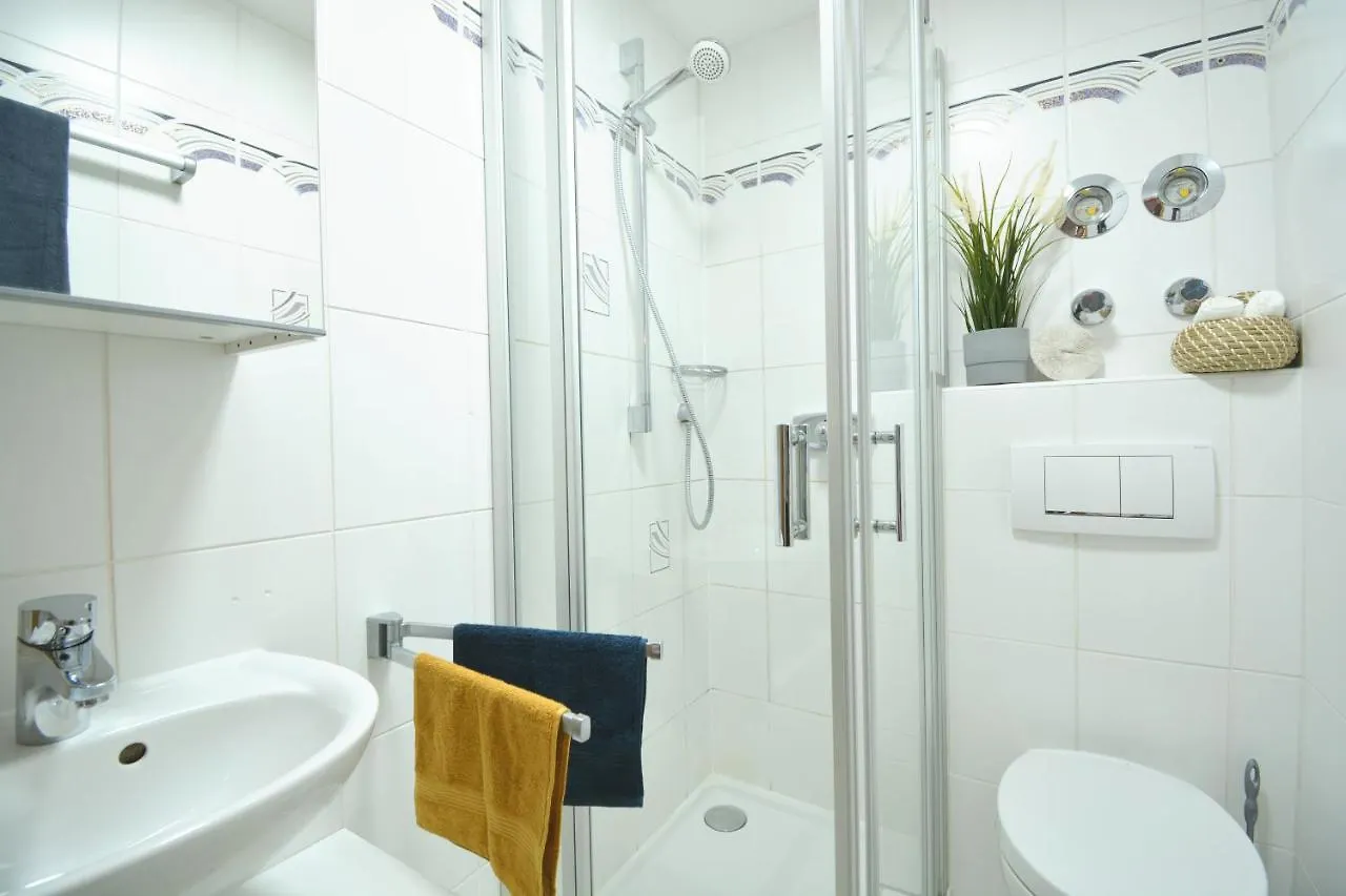 Nue11-Ri Apartment In Zirndorf